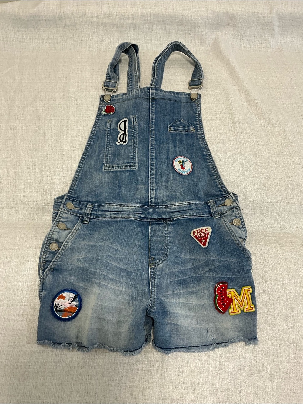 Indigo Rein Blue Denim Short Overalls with Patch Accents women’s juniors size 9